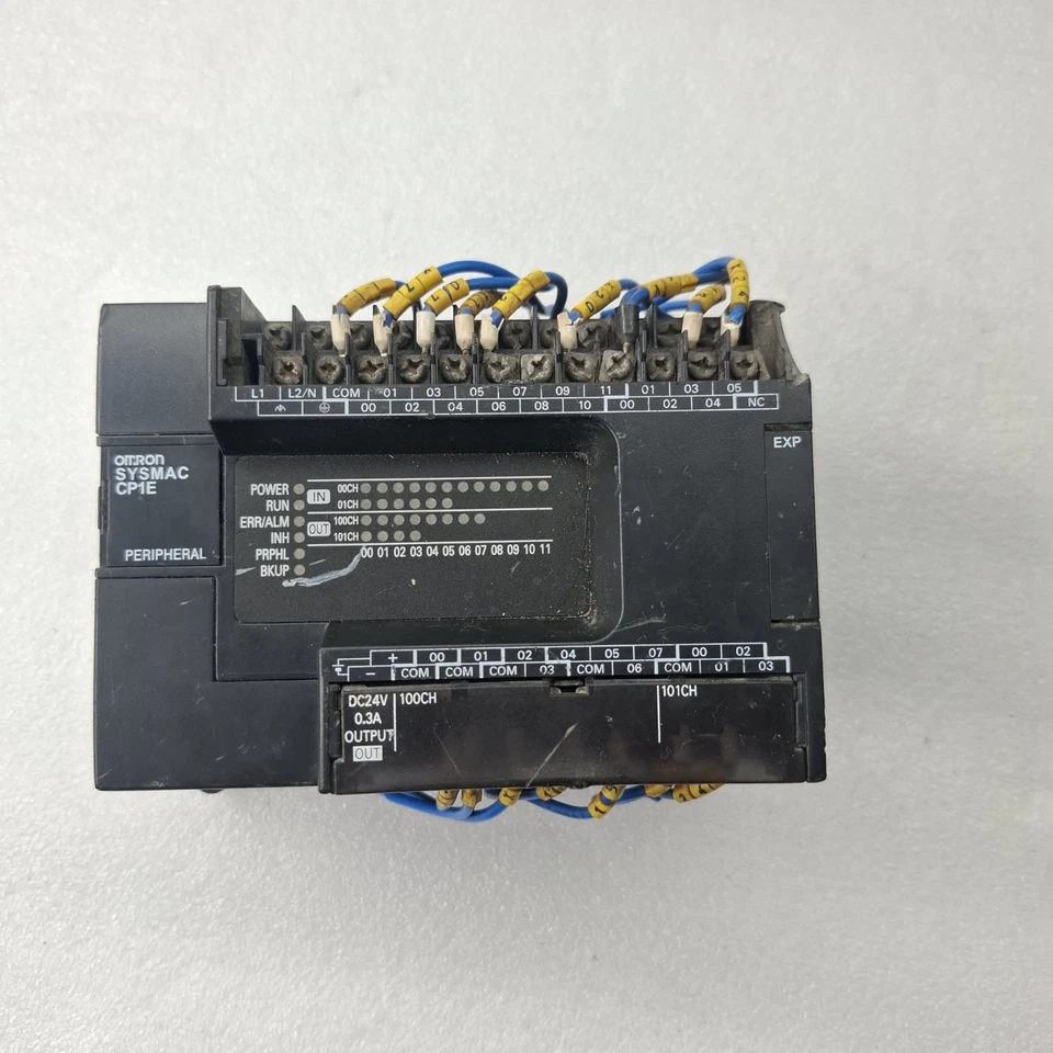 Used Omron CP1E-E30SDR-A Programmable Controller 100-240V AC CP1EE30SDRA